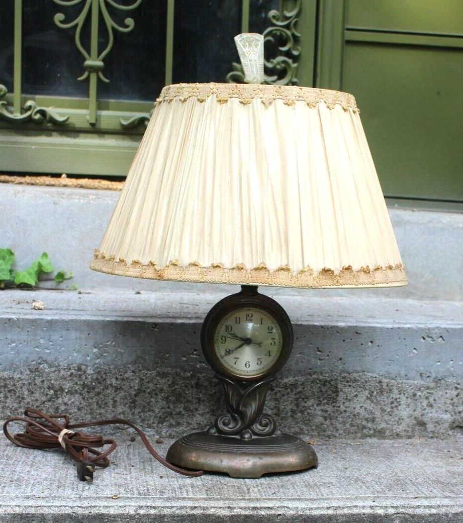 Clock lamp vintage deals