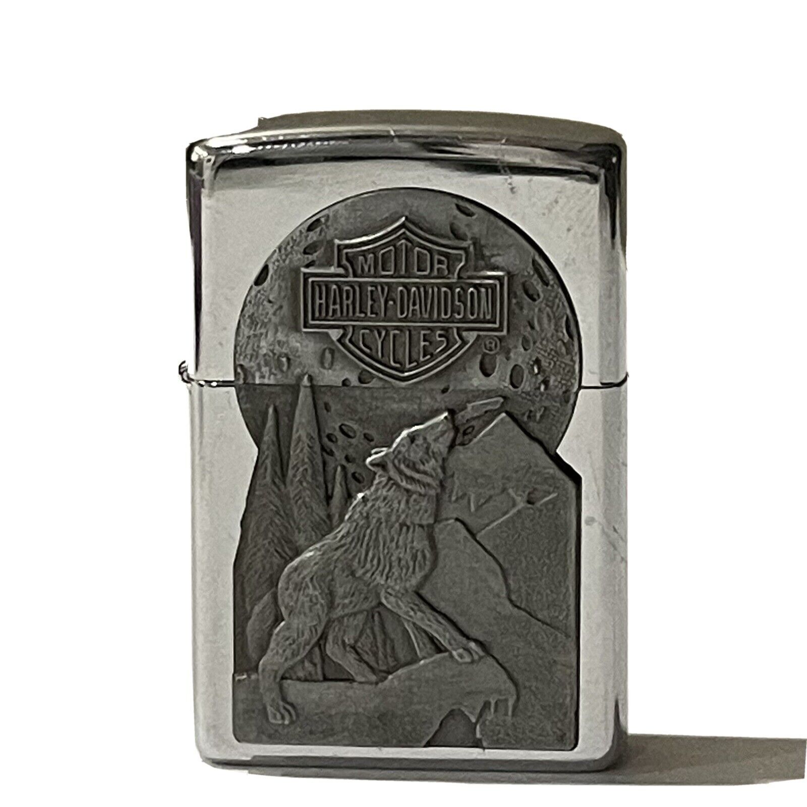 Vintage Harley 250BSHD169 CHROME/PEWTER Wolf In Mountain '96 Zippo Lighter