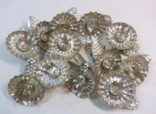A VTG SET 12 METAL CHRISTMAS TREE CANDLE HOLDER CLIPS PINECONE SILVER ORNAMENT