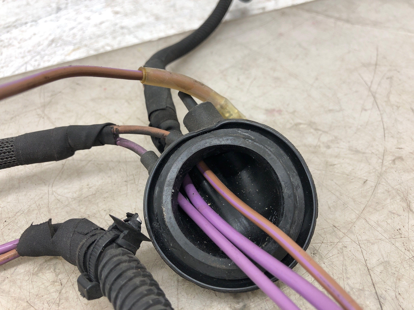2016-2020 BENTLEY BENTATGA 6.0 W12 POSITIVE WIRE HARNESS FOR BATTERY 4M0971227BM