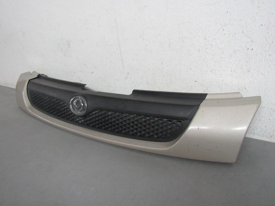 1997 1998 MAZDA PROTÉGE ПЕРЕДНЯЯ РЕШЕТКА - Изображение 2 из 4