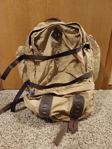 Vintage Camp Trails Wilderness Backpack 