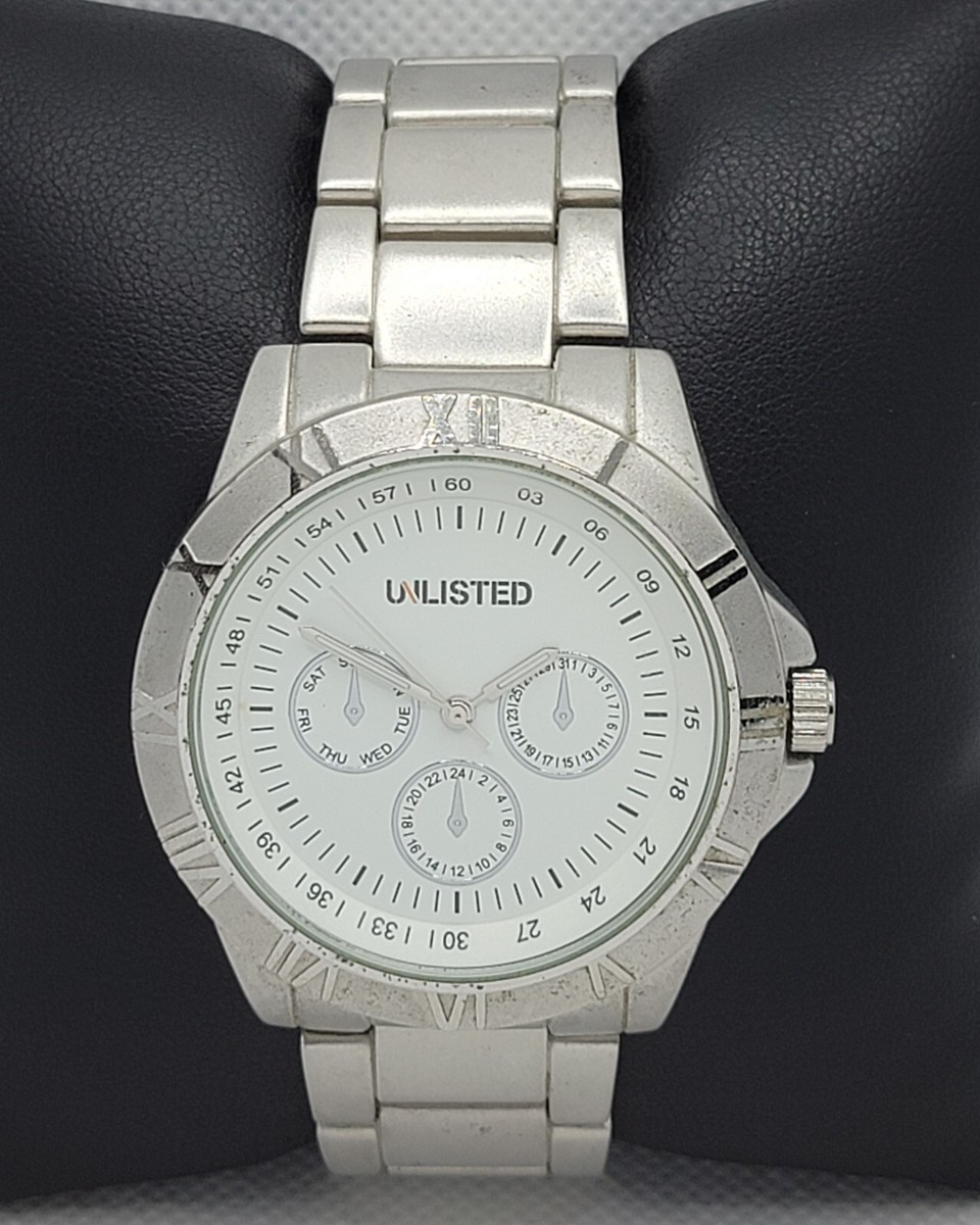 Mens Unlisted by Kenneth Cole Round Silver Tone White Dial 