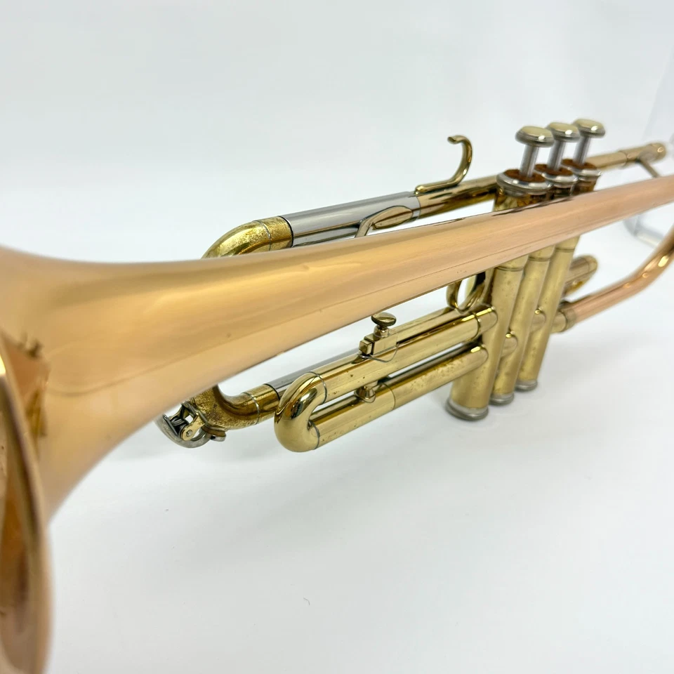 YAMAHA YTR-332 Trumpet Gold Brass Bell With Mouthpiece From Japan #B0030 - Image 4 of 4