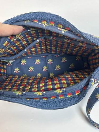 Borsa Y2K Vera Bradley Emily Rosso Blu Tessuto Trapuntato Floreale 7”x9” - Foto 8 di 13
