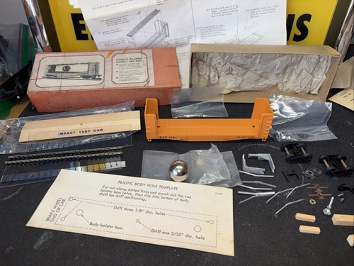 Walthers 6892 Prueba de Impacto HO Coche, Kit Modelo Lengua en Mejilla | Condition: New