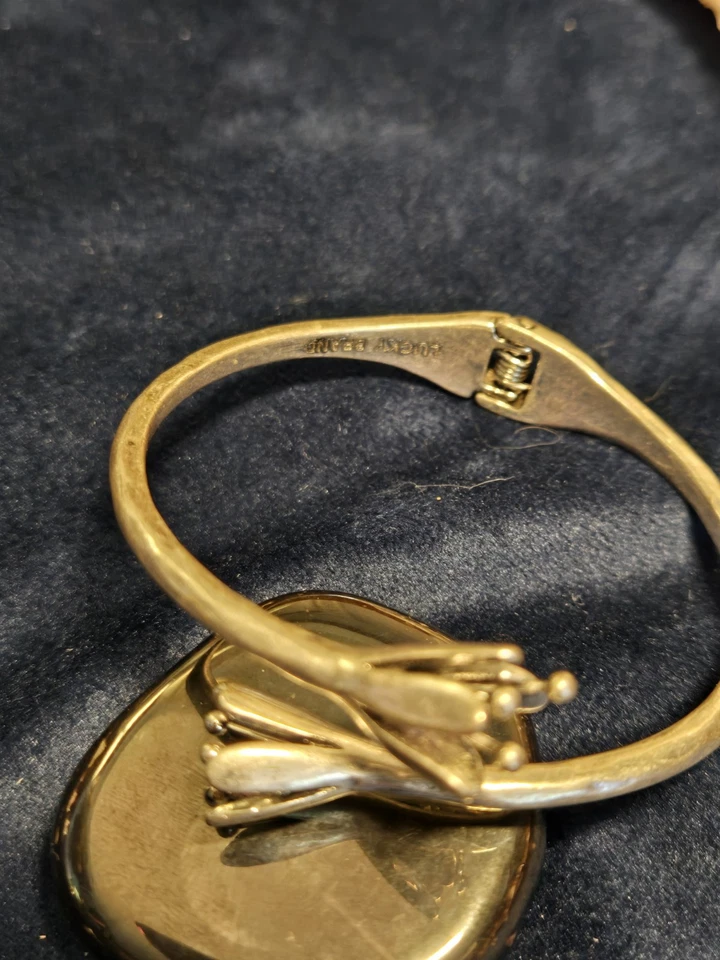 Brazalete brazalete tulipán tono plata marca Lucky Foto 4 de 4