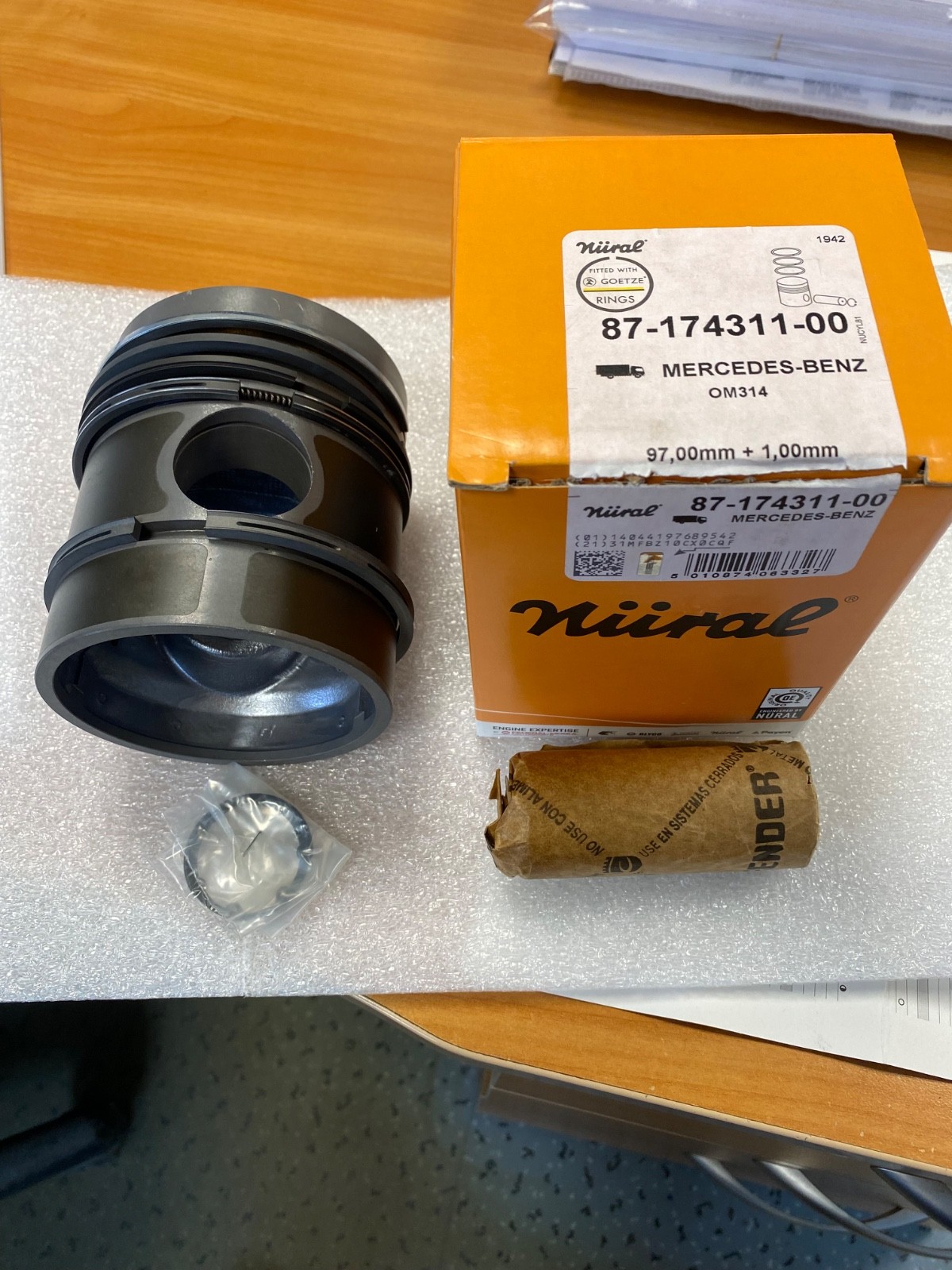 6 pistons NURAL Mercedes OM352 OM314 UNIMOG contre la perte de compression