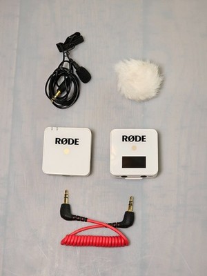 Rode Wireless GO - [White] PLUS RODE lavalier microphone