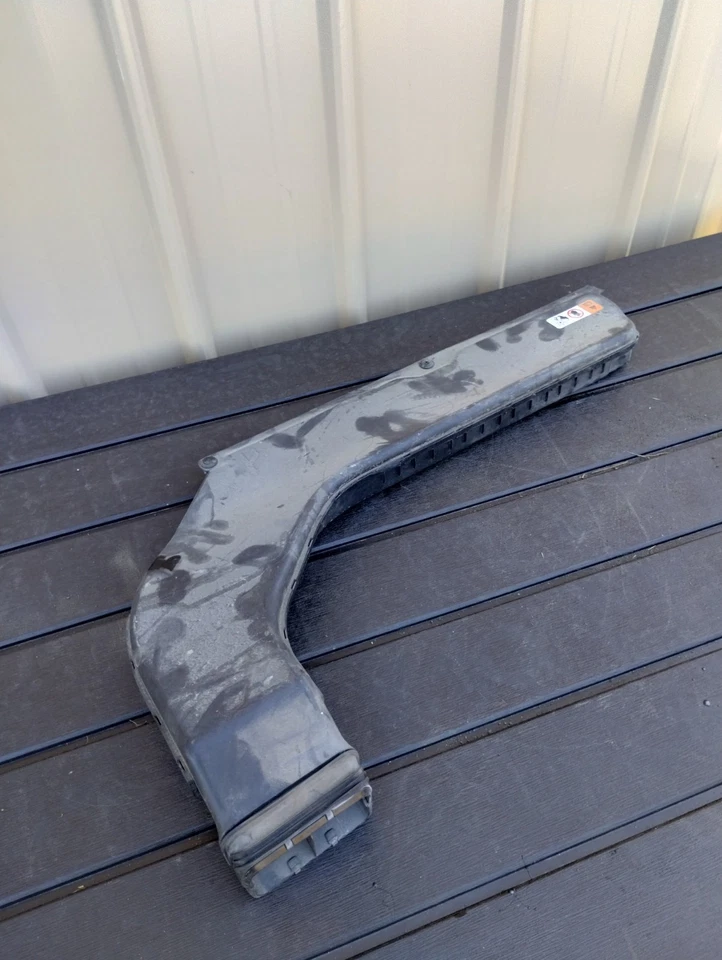 2015-2017 Hyundai Sonata Air Inlet Duct OEM 28210-C2360 - Image 3 of 4