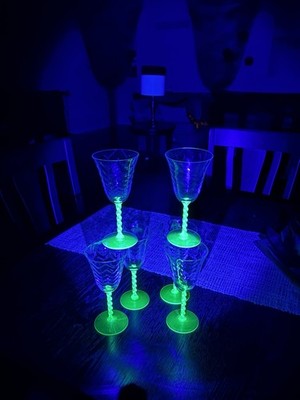 Set Of 6 Vtg Morgantown Uranium Glass Goblets Twisted Stems Circa 1930-1950