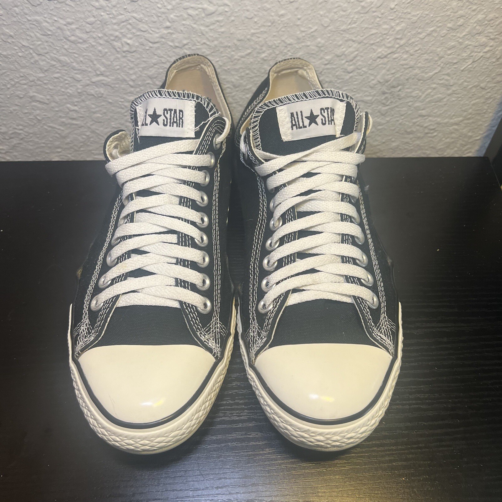 Converse Chuck Taylor All Star Low Top Unisex Canvas Sneakers Men's Size 12 EUC