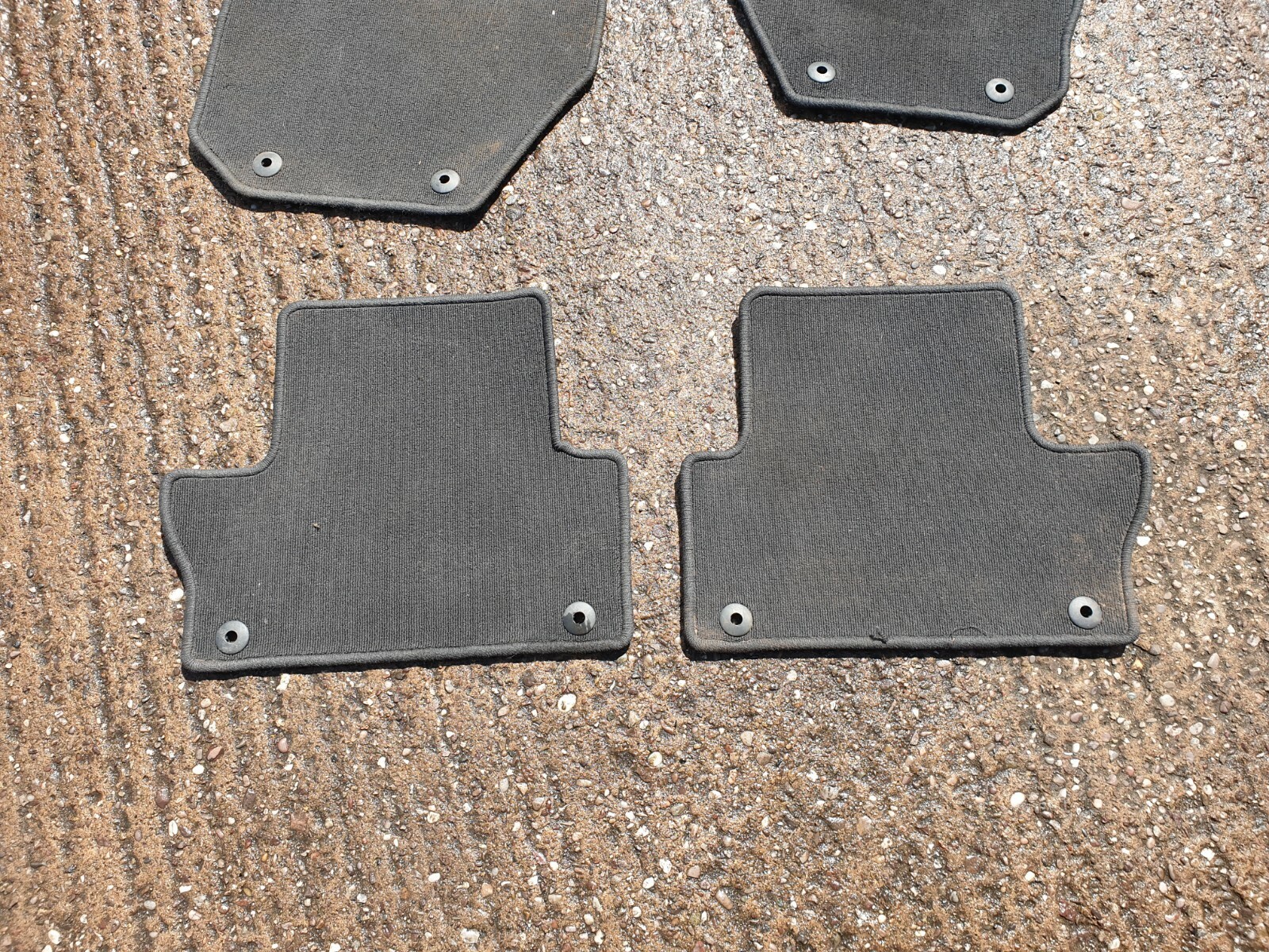 Volvo XC60 MK1 2008 2017 Genuine Carpet Floor Mat Complete Set eBay