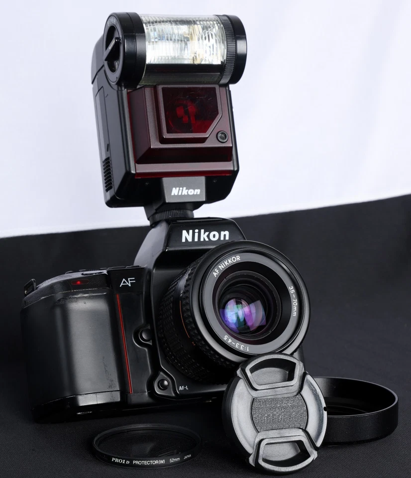 VG Nikon N8008 AF 35mm Film SLR c/w Nikon AF NIKKOR 35-70mm Zoom Lens &SB-20 Kit - Image 3 of 4