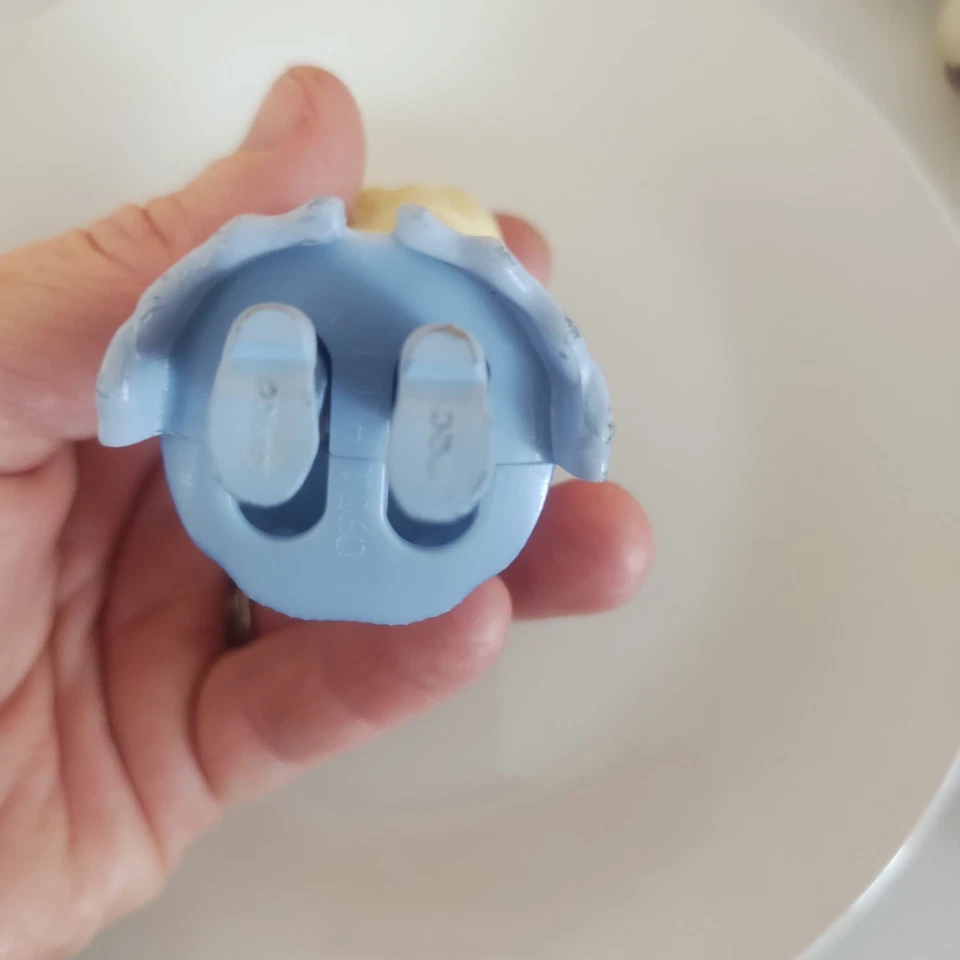 Disney Frozen Mini Muñeca Miniatura 3.5" Figura Frozen ELSA  Foto 3 de 3