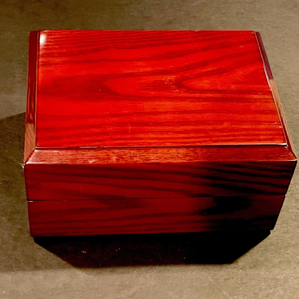 Reloj Wittnauer Vintage Raro Años 80 Tono Dorado 1539 Fase Lunar Día Fecha Con Caja Foto 4 de 4