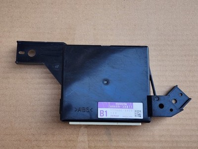 2009 Toyota Estima A/C Computer Climate Control Module DAA-AHR20W OEM 8865028B11