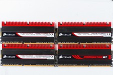CORSAIR DOMINATOR GT 16 GB (4x4 GB) DDR3 2000 MHz RAM desktop rosso CMT8GX3M2A2000C9