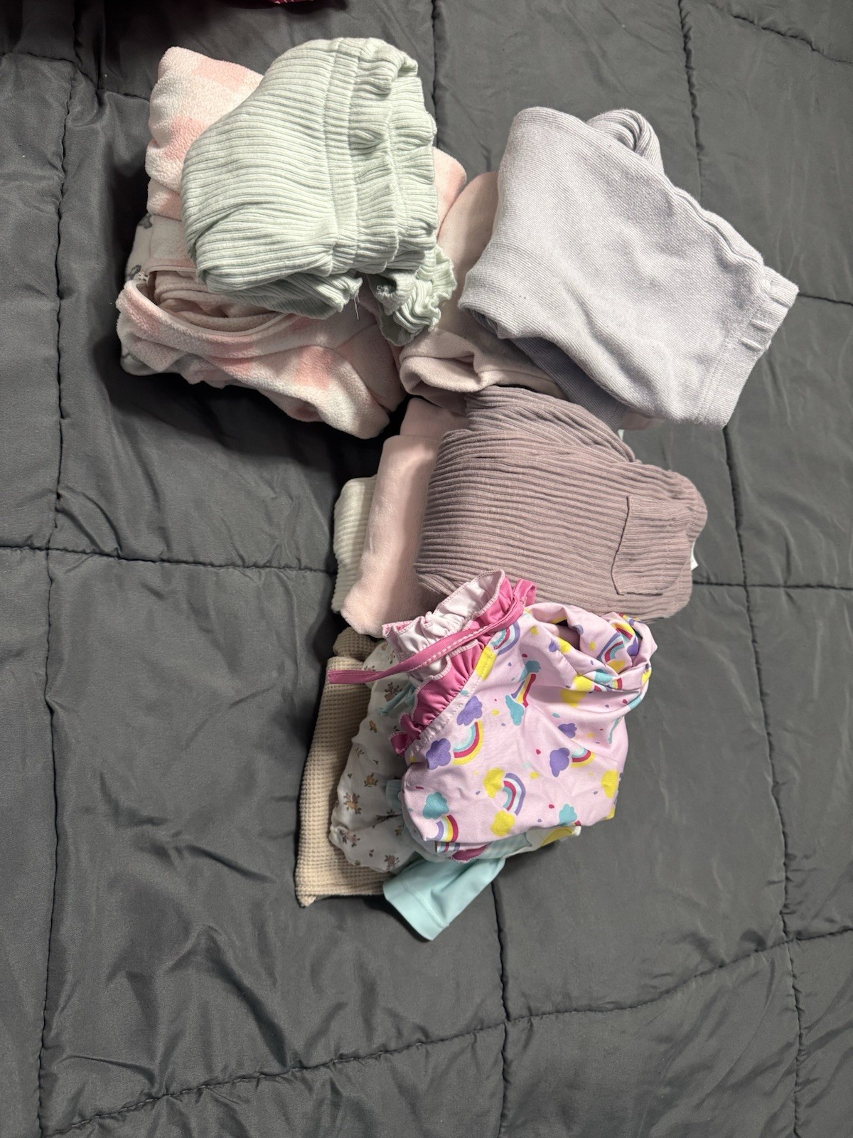 Lot of 13 Girls Clothing 12,12-18 2T Mixed Carters,Cat & Jack H&M, Kidzlers More