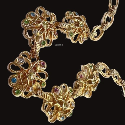 Collar Cadena Yves Saint Laurent YSL Colgante Oro Estrás Flor kenkenjp
