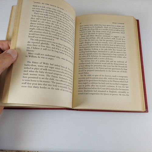 James par la grâce de Dieu Hugh Ross Williamson 1956 Henry Regenery 1ère édition américaine HC - Photo 11/13