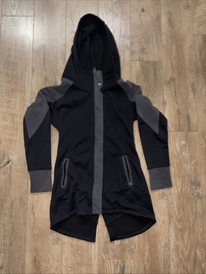 The North Face Women's ReCover Up Jacket, black and gray, Size XS, great conditi