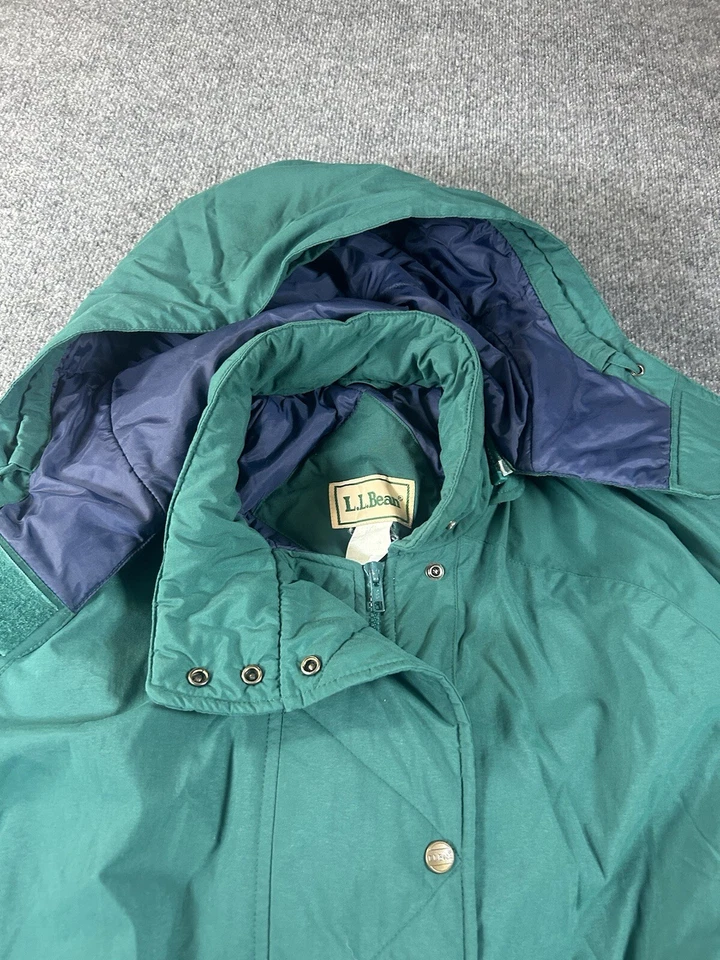 Vintage L.L. Abrigo Bean para mujer mediano verde nailon aislado capucha desmontable Foto 3 de 4