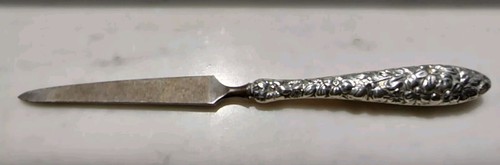 Vintage NAIL FILE Repousse Intricate Flower Handle Sterling Silver Antique - Picture 2 of 13