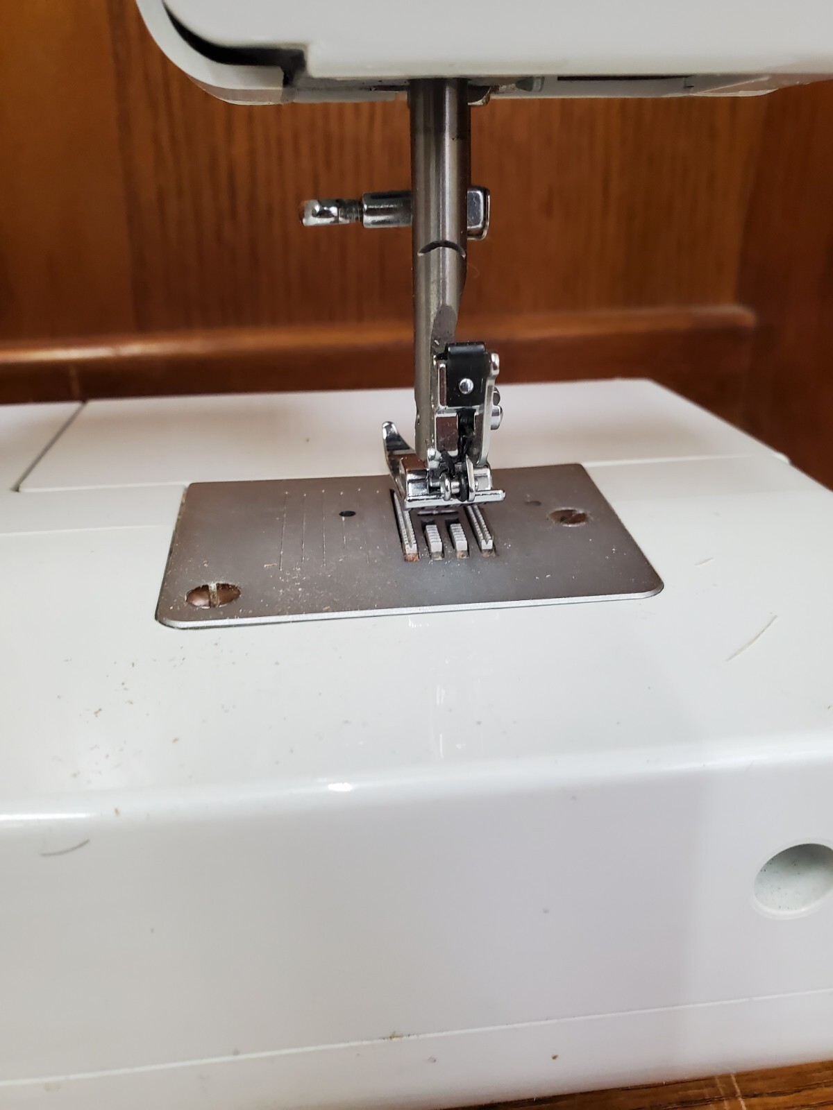 Singer Promise 1409 Electric Sewing Machine & Foot Pedal Controller eBay