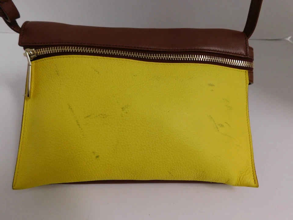 Bolso Bandolera Victoria Beckham Cuero Marrón Amarillo Foto 3 de 4