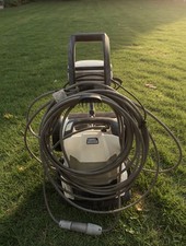 Polaris VRXiQ+ Robotic Pool Cleaner + iAquaLi...