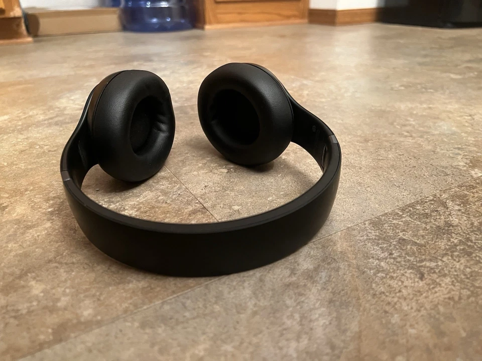 Beats Studio Pro Noise Cancelling Headset Wireless Kopfbügel Kopfhörer Schwarz - Bild 4 von 4