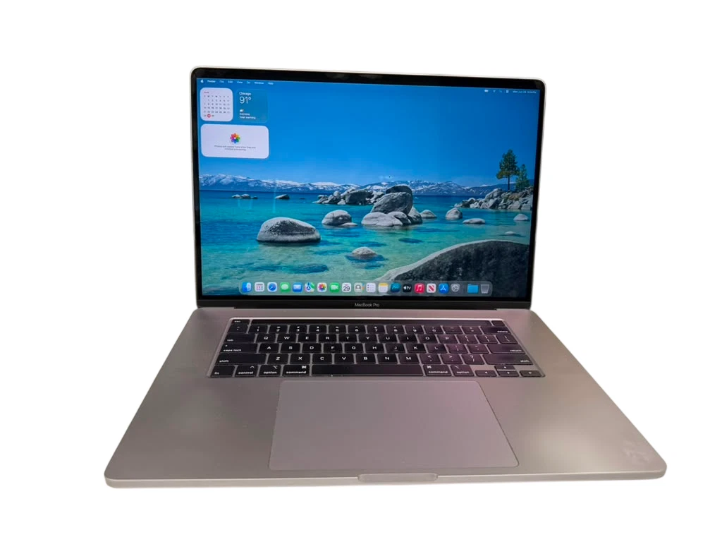 Apple MacBook Pro Intel Core i7 7th Gen. 1TB Hard Drive Laptops