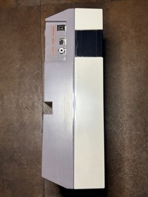 Consola Nintendo NES Action Set con caja original. Probado y funcionando