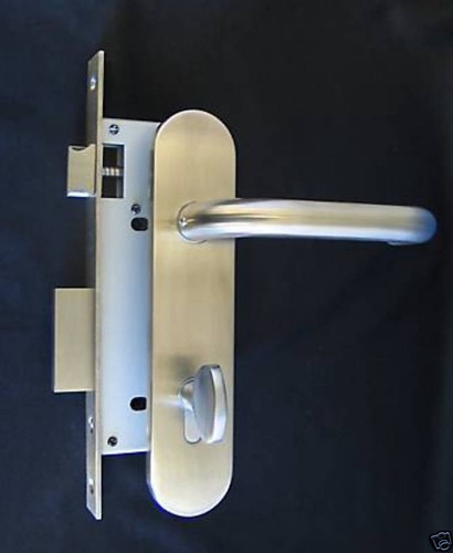 Mortise Institutional Privacy Lockset in Stainless Steel Finish by FPL Doors - 第 1/5 張圖片