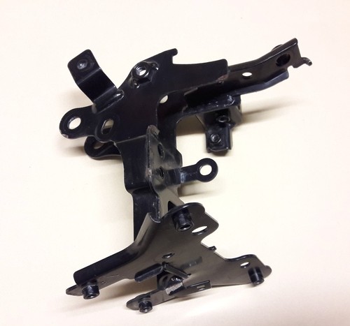 Honda SH125 ABS Pumpenhalterung