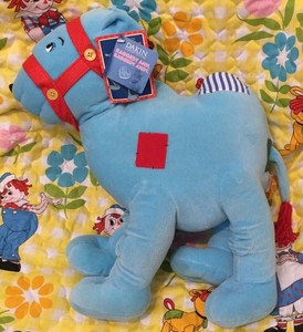 raggedy ann camel