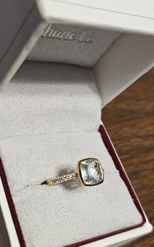 *NEW* Aquamarine and Diamond Ring in 14k Yellow Gold by Shane Co. Size 7 - Picture 6 of 10