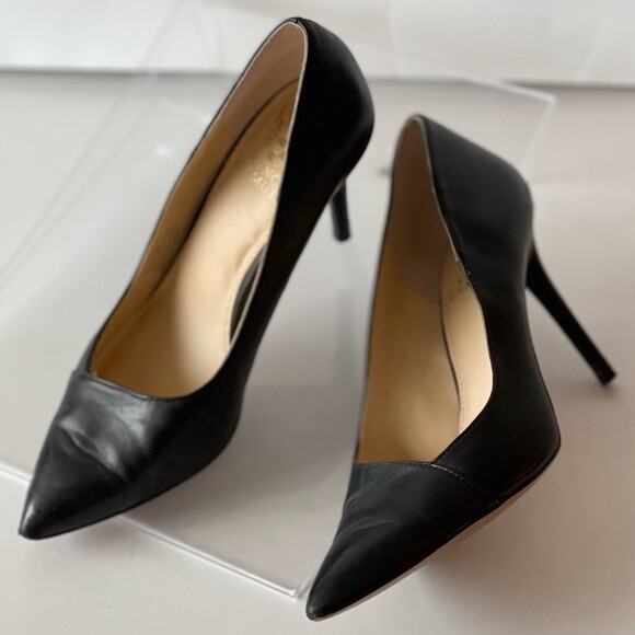 美品　VINCE CAMUTO エナメルバレエシューズ　ブラック 24cm Vince Camuto Black Leather Pumps Heels Pointed Toe Stiletto