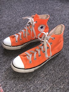 all star laranja neon