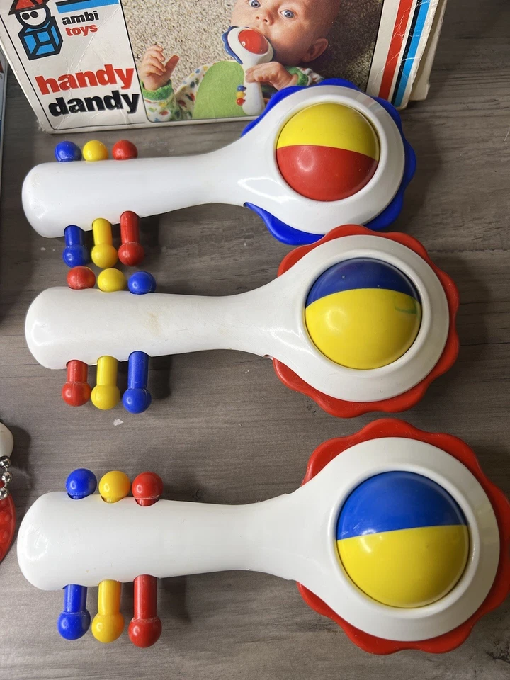 4 Baby Tattle de plástico vintage rojo azul Foto 2 de 4