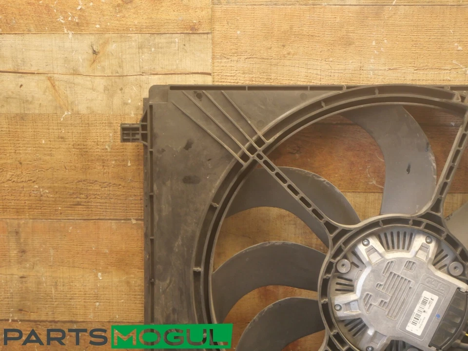 MASERATI GHIBLI 2014-2017 MOTOR RADIADOR VENTILADOR DE REFRIGERACIÓN CUBIERTA MOTOR OEM Foto 2 de 4