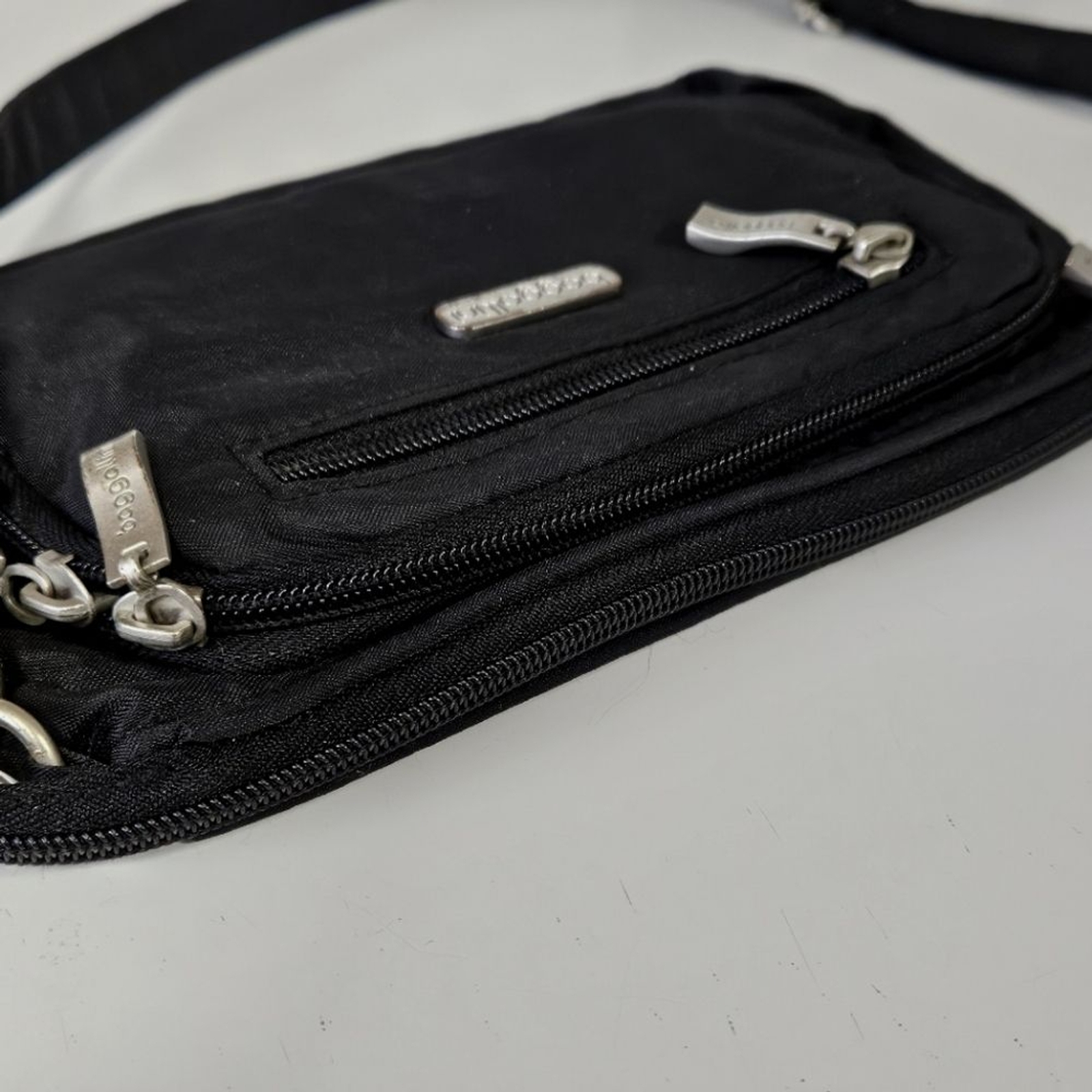 Baggallini Black Petite Crossbody Convertible Travel Bag Purse