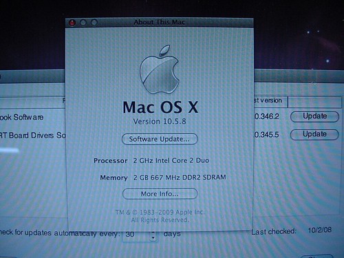 Apple Macbook A1181 2.0Ghz / 2GB RAM / 500GB HD - Picture 4 of 10