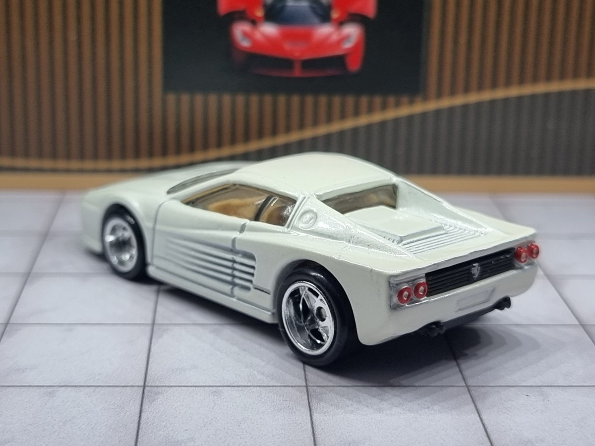 HW MIAMI VISE フェラーリ　F 512 M ホットウィール Hot Wheels Ferrari F512 M – Miami Vice Retro Series