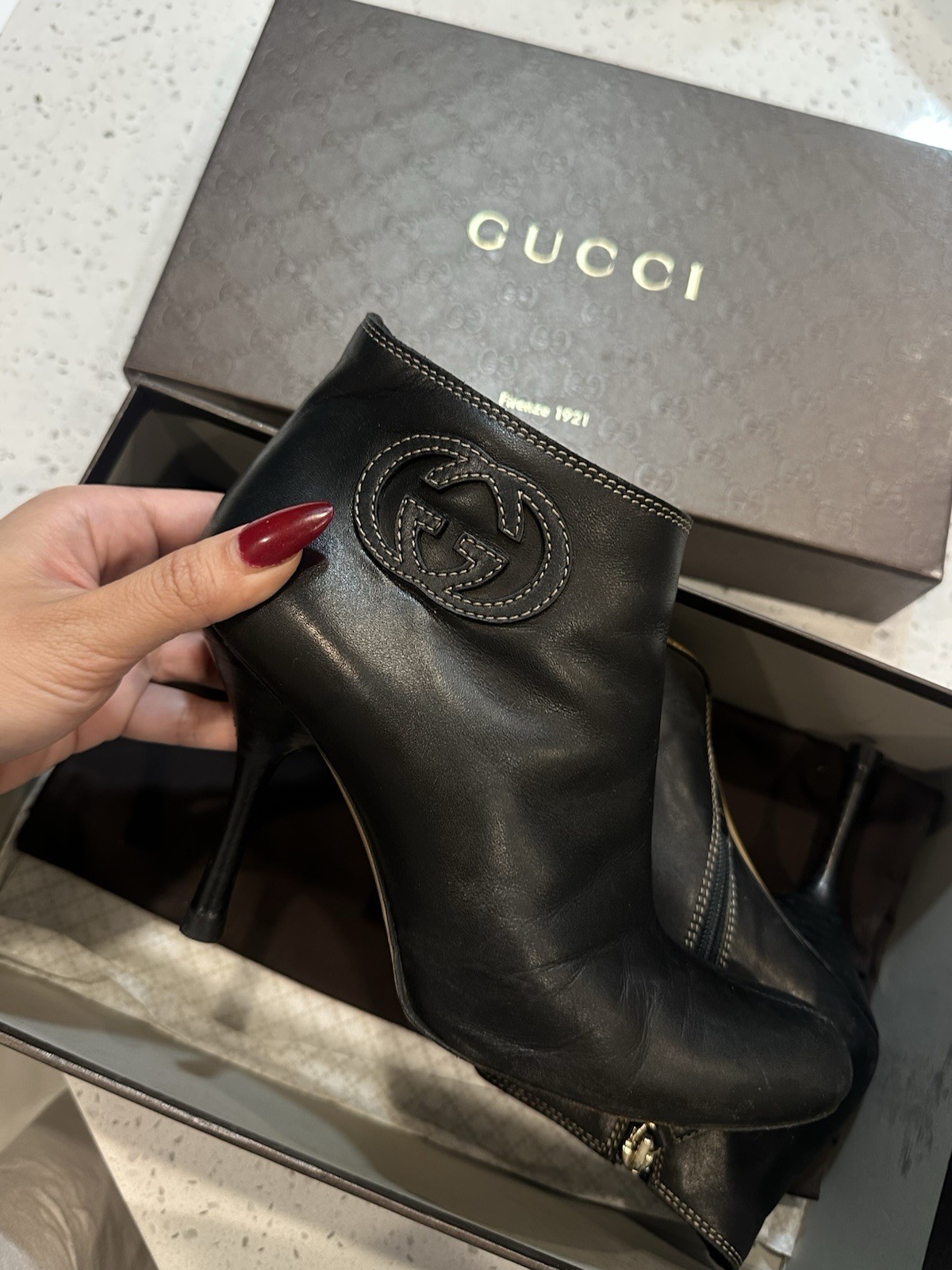 Gucci Black Leather Logo Ankle Bootie Zip Stiletto Round Toe Women's Boots