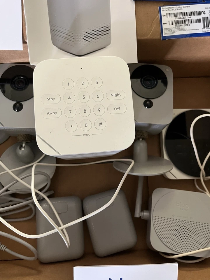 7 Piece Blue By ADT Smart Home Security System With Outdoor Cameras OPEN BOX - Image 3 of 4