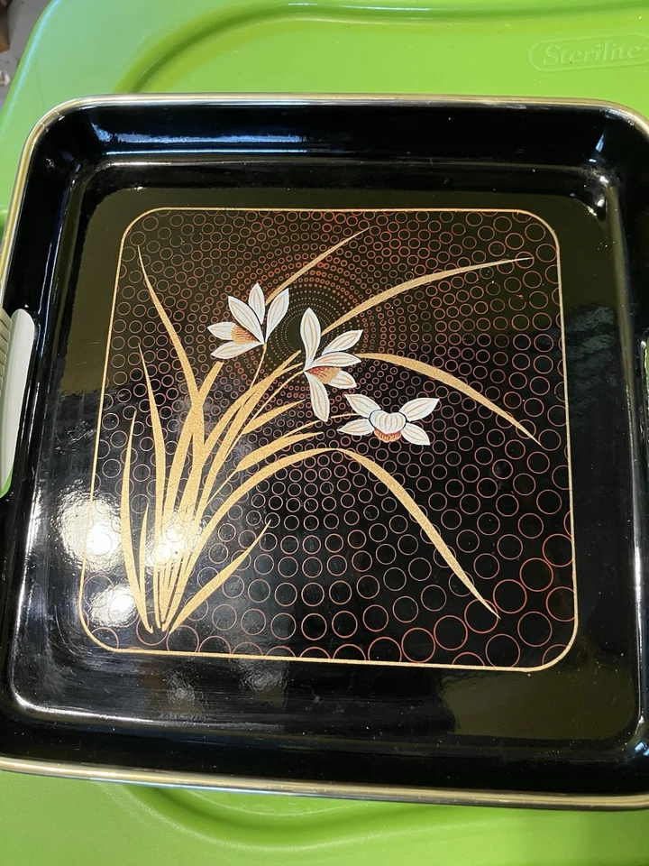 Vintage JAPAN Black & Red Lacquerware Nesting Tray Floral Reeds - Image 2 of 4