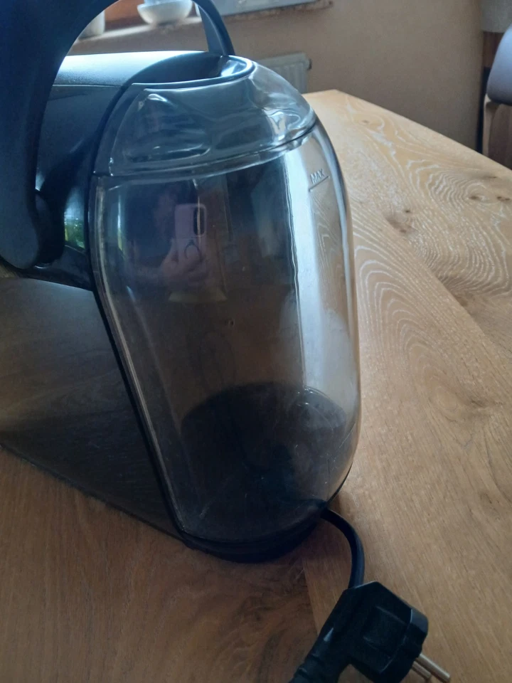 Tchibo Cafissimo Kapselmaschine, Schwarz Im Nichtraucher Haushalt Für 17€ - Bild 3 von 4