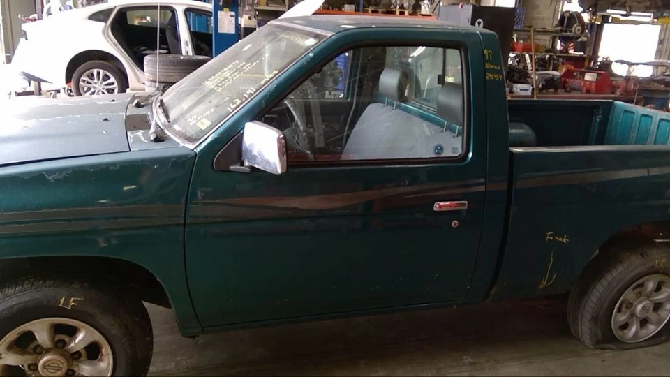 Potenciador de freno Tokico de 4 cilindros para camioneta Nissan 93-97 655606 Foto 4 de 4